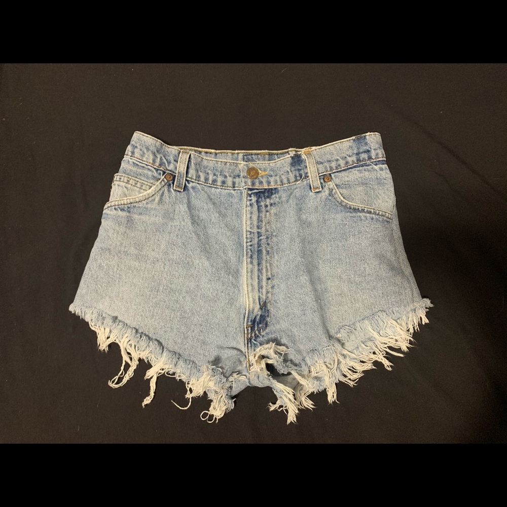 LEVIS High Rise Shorts